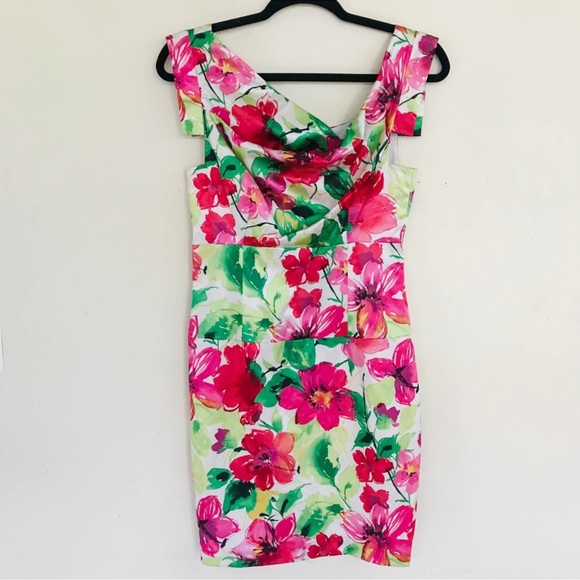 Black Halo Jackie O Satin Floral Mini Dress - Picture 3 of 9